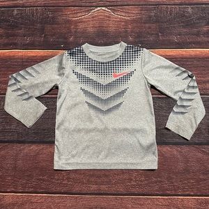 Nike Boys Long Sleeve Top Size 4